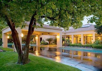 Hotel Courtyard By Marriott Bakersfield